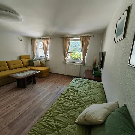 Apartma Bela